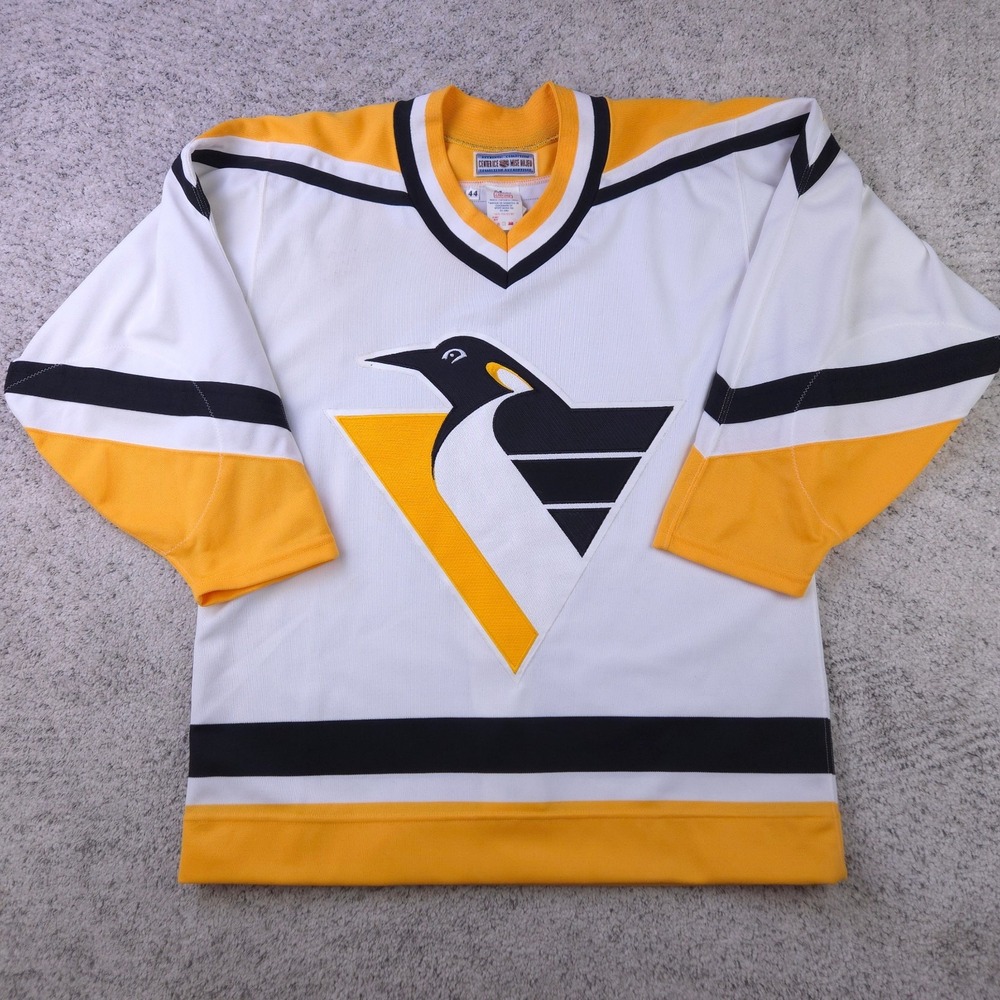 VTG Pittsburgh Penguins Jersey Size 44 CCM Ultrafil Fight Strap Center Ice Robo